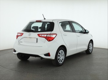 Toyota Yaris III Hatchback 5d Facelifting 2017 1.5 Dual VVT-iE 111KM 2018 Toyota Yaris 1.5 Dual VVT-i, Salon Polska, zdjęcie 4