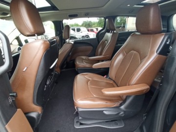 Chrysler Pacifica II 3.6 V6 Hybrid 264KM 2018 PLUG-IN, bogata opcja, zdjęcie 7
