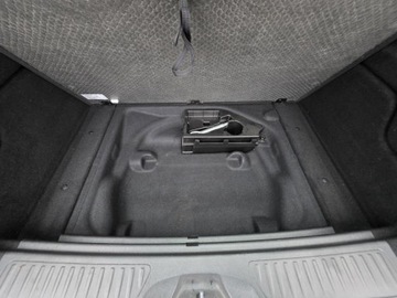 Mercedes Klasa B W246 Sports Tourer Facelifting 1.6 180 122KM 2017 MERCEDES B180, 1,6l benzyna 122KM Automat Niski przebieg: 103,232km, zdjęcie 24