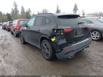 Mercedes GLA II 2021 Mercedes-Benz GLA 2021 r., 2,0L 250 4 MATIC 2.0 Benzyna 221KM, zdjęcie 3