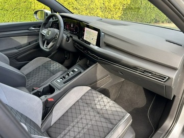 Volkswagen Golf VIII Variant 1.5 eTSI 150KM 2021 Volkswagen Golf 1.5 TSi DSG R-Line, zdjęcie 13