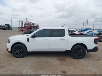 Ford Maverick II 2024 Ford Maverick Lariat, 2024r., 4x4, 2.0L 2.0 Benzyna 250KM, zdjęcie 3