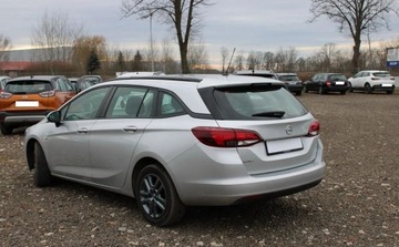 Opel Astra K Sports Tourer 1.6 CDTI 110KM 2019 Opel Astra 1.6D 110KM zadbana zarejestrowana 1.6 Diesel 110KM, zdjęcie 3