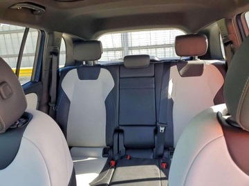 Mercedes GLB 2021 Mercedes-Benz GLB 250 2021 2.0 Benzyna 221KM, zdjęcie 10