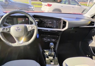 Opel Mokka II SUV 1.2 Turbo 100KM 2023 Opel Mokka Stan jako nowy 1800 km wersja Elegance 1.2 Benzyna 100KM, zdjęcie 11