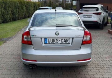 Skoda Octavia II Hatchback Facelifting 2.0 TFSI 200KM 2013 Skoda Octavia RS 2.0 200KM Unikat Xenon Climatronic Serwis Bezwypadkowy, zdjęcie 3