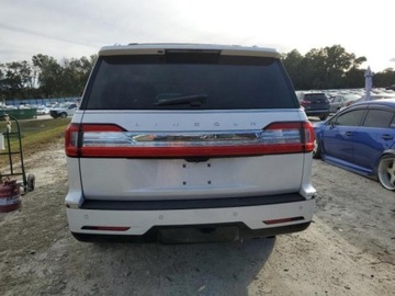 Lincoln Navigator III 2018 Lincoln Navigator 2018, 3.5L, SELECT, od ubezpieczalni 3.5 Benzyna 310KM, zdjęcie 5