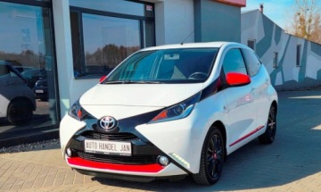 Toyota Aygo II Hatchback 5d 1.0 VVT-i 69KM 2016 Toyota Aygo 1,0 Ben Klima 69 km Benzyna 69KM