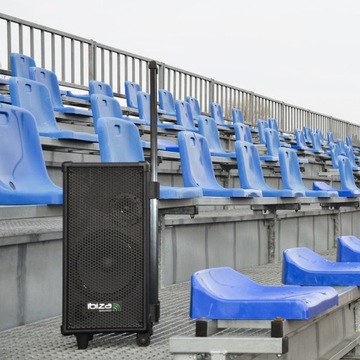 Активная колонна с батарейным микрофоном CD MP3 мощностью 160 Вт