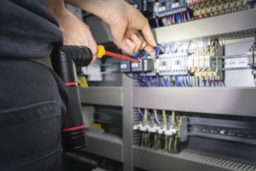 ФОНАРИК WIHA СО СВЕТОДИОДНЫМ И УФ-ЛАЗЕРНЫМ СВЕТОМ 41286