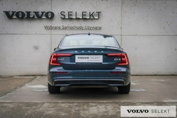 Volvo S60 III Sedan Facelifting 2.0 B5 250KM 2024 Volvo S60 B5 Ultimate Dark Mild Hybrid Benzyna, zdjęcie 4