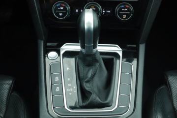 Volkswagen Passat B8 Variant 2.0 TDI 190KM 2015 VW Passat 2.0 TDI, 187 KM, Automat, Skóra, Klima, zdjęcie 15