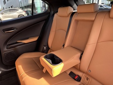 Lexus UX Crossover Facelifting 2.0 250h 184KM 2023 Lexus UX 250h GPF F Sport Design 2WD 250h GPF F Sp, zdjęcie 28