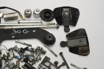 SUZUKI SFV 650 GLADIUS 09-16 БОЛТЫ ВИНТЫ