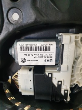 MECHANIZMUS OKNO PRAVÝ ZADNÍ 5K4839730H GOLF VI 1.4TSI 08R