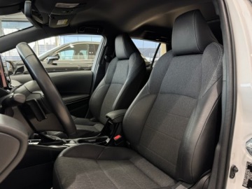 Toyota Corolla XII TS Kombi Facelifting 2.0 Hybrid Dynamic Force 196KM 2022 Toyota Corolla Comfort + Tech + Style / LED / Podg, zdjęcie 8