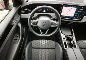 Volkswagen Passat B9 2025 Volkswagen Passat R-Line Pakiety, ACC, Hak, Kamera 360, GPS, HarmanKardon, zdjęcie 5