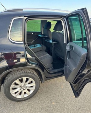 Volkswagen Tiguan I SUV 2.0 TDI CR DPF 140KM 2011 Volkswagen Tiguan Volkswagen Tiguan 2.0 TDI DPF 4Motion Sport amp Style, zdjęcie 24