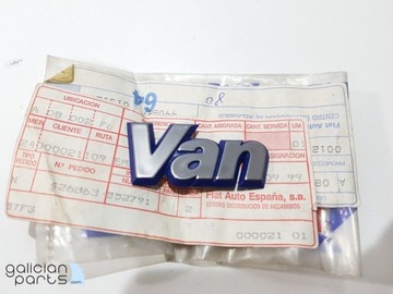 Znak modelu Cinquecento (92-98)Uno (89-95) VAN