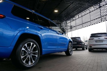 Jeep Grand Cherokee V 2023 Jeep Grand Cherokee Overland Long 3.6 Radar Navi Alpine Panorama Wentylacj, zdjęcie 34