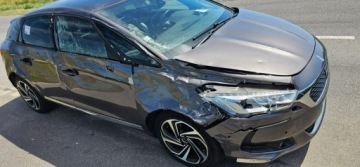 DS 5 Hatchback Facelifting 2015 2.0 BlueHDi 181KM 2017 DS Automobiles DS 5 automat 94 tys Km !, zdjęcie 12