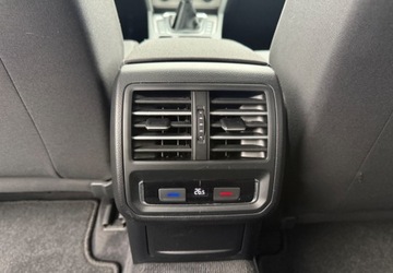 Volkswagen Passat B8 Variant 2.0 TDI 150KM 2015 Volkswagen Passat Stan bdb 2.0 Diesel 150KM, zdjęcie 24