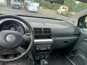 Volkswagen Fox Hatchback 1.2 i 55KM 2005 Volkswagen Fox 1.2 05r, zdjęcie 6