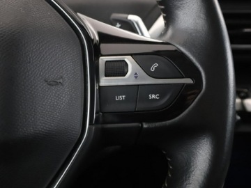 Peugeot 3008 II Crossover Facelifting  1.5 BlueHDi 130KM 2021 Peugeot 3008 automat navi kamera tempomat, zdjęcie 31