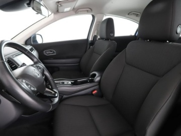 Honda HR-V II SUV 1.5 i-VTEC 130KM 2017 Honda HR-V Elegance automat navi PDC grzane fotele, zdjęcie 12