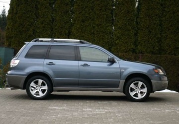 Mitsubishi Outlander I 2.0 i 16V 136KM 2003 Mitsubishi Outlander Mitsubishi Outlander 2.0 4WD Invite 2.0 BenzynaLPG, zdjęcie 4