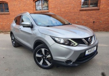 Nissan Qashqai II Crossover 1.2 DIG-T 115KM 2015 Nissan Qashqai Panorama Kamera 360 Hands Free GetHelp 1.2 Benzyna