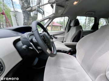 Citroen C4 Picasso I 2.0 16V 140KM 2009 Citroen C4 Picasso Citroen C4 Picasso 2.0 Benzyna 140KM, zdjęcie 9