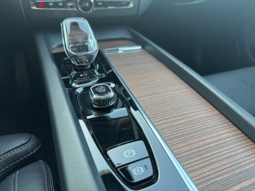 Volvo XC60 II 2023 Volvo XC 60 B5 AWD | Ultimate Dark | Mild Hybrid |, zdjęcie 21