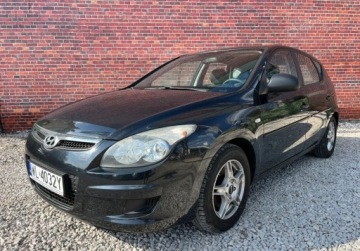 Hyundai i30 I Hatchback 1.4 109KM 2009 Hyundai i30 Alu Klima Isofix Gwarancja w cenie Warszawa VFXW 1.4 Benzyna