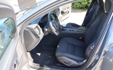 Volvo V60 II  Kombi 2.0 D3 150KM 2019 Volvo V60 NAVIGACJA, Grzane Fotele, Multifunkcja, Tempomat, Czujniki, Auto, zdjęcie 14