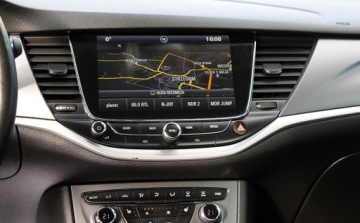 Opel Astra K Sports Tourer 1.6 CDTI 136KM 2019 Opel Astra 1.6 136KM Wyposazony Zadbany Oszczedny 1.6 Diesel 136KM, zdjęcie 18