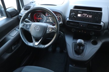 Opel Combo E Kombivan 1.2 Turbo 110KM 2019 Opel Combo 1.2 Turbo, Salon Polska, Serwis ASO, zdjęcie 6