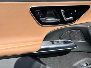 Mercedes Klasa E W214 Kombi 2.0 220d 197KM 2025 E Klasa 220 d Avantgarde Estate 2.0 (197KM) 2025, zdjęcie 18