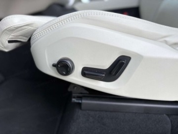 Volvo XC90 II 2025 VOLVO XC90 B5 AWD Ultra Dark 7os Suv 2.0 (250KM) 2025, zdjęcie 7