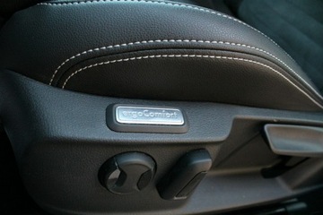 Volkswagen Passat B8 Variant Facelifting 1.5 TSI EVO 150KM 2022 Volkswagen Passat ELEGANCE 1.5 TSI 150KM Salon Polska GWARANCJA SelectCar+, zdjęcie 13