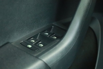 Skoda Octavia III RS Kombi 2.0 TDI 184KM 2015 Skoda Octavia RS 2.0 TDI, 181 KM, Skóra, Navi, zdjęcie 14