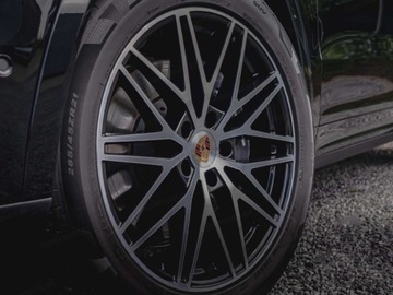 Porsche Cayenne III SUV Plug-In Facelifting 3.0 470KM 2025 PORSCHE Cayenne E-Hybrid Black Edition 3.0 (470 KM) 2025, zdjęcie 3