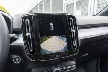 Volvo XC40 Crossover Facelifting 2.0 B3 163KM 2026 Volvo XC 40 Plus Dark B3 Mild Hybrid Benzyna, zdjęcie 23