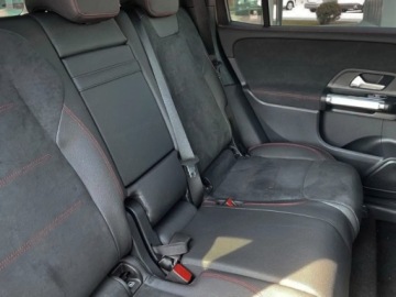 Mercedes GLB SUV 1.3 200 163KM 2025 Od ręki - 200 (163KM) AMG Line | Hak holowniczy + Dach panoramiczny, zdjęcie 11
