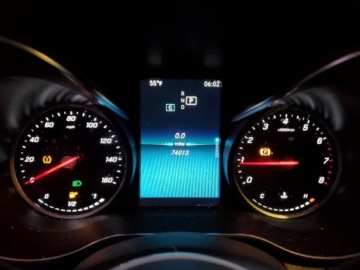 Mercedes Klasa C W205 2019 Mercedes-Benz Klasa C 300 4Matic 2019 2.0 Benzyna 255KM, zdjęcie 9