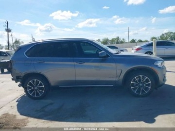 BMW X5 F15 2017 BMW X5 sdrive, 2017r., 3.0L 3.0 Benzyna 300KM, zdjęcie 4