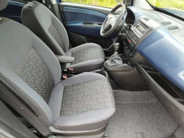 Fiat Doblo III Van 1.4 16v 95KM 2010 Osobowy / Benzyna / klimatyzacja, zdjęcie 6