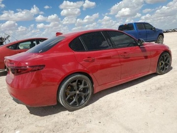 Alfa Romeo Giulia II Sedan Facelifting 2.0 Turbo 280KM 2020 Alfa Romeo Giulia 2020, 2,0L, po gradobiciu 2.0 Benzyna 280KM, zdjęcie 3