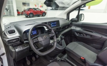 Toyota 2024 Toyota Proace City City 1.5 D-4D Standard 2,3t Active 1.5 Diesel 102KM, zdjęcie 26