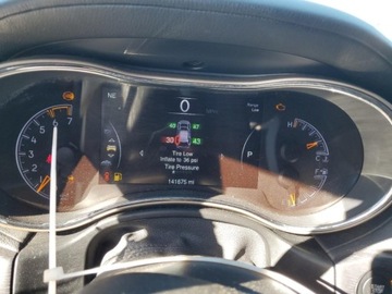 Jeep Grand Cherokee IV 2015 Jeep Grand Cherokee Summit 2015 5.7l 5.7 Benzyna 360KM, zdjęcie 9